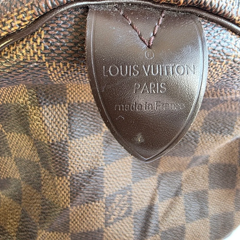 Authentic LOUIS VUITTON Speedy 35 in Damier Ébène